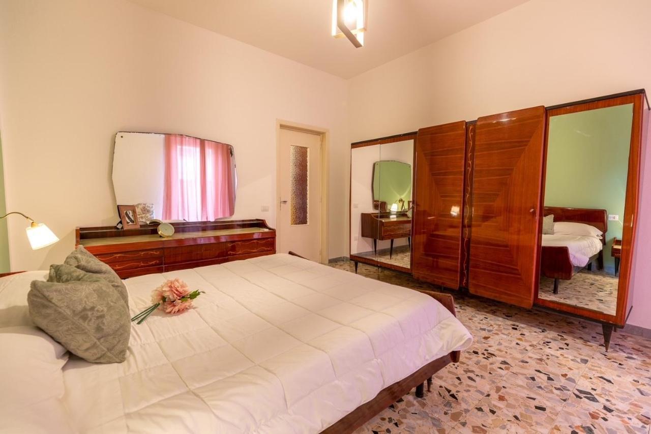 Siviglia 38 Apartman Olbia Kültér fotó